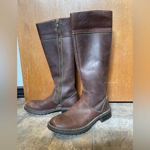 Born tall brown leather zipper side riding boots